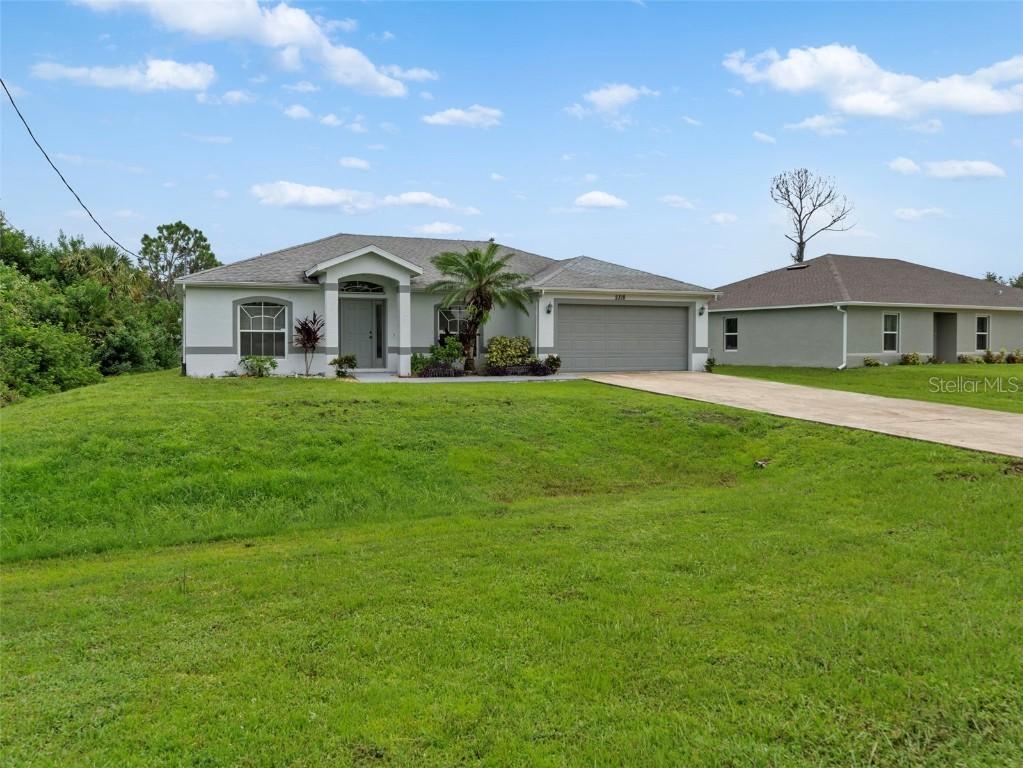 2318 N Chamberlain Blvd., North Port, FL 34286