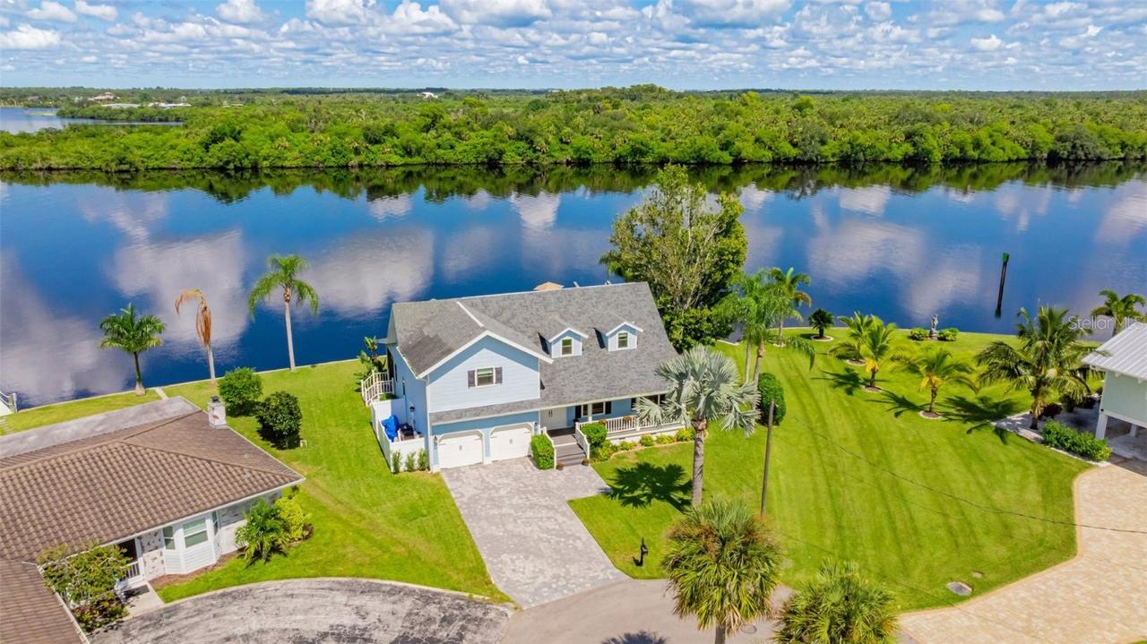 1943 Bahama Ave., Fort Myers, FL 33905