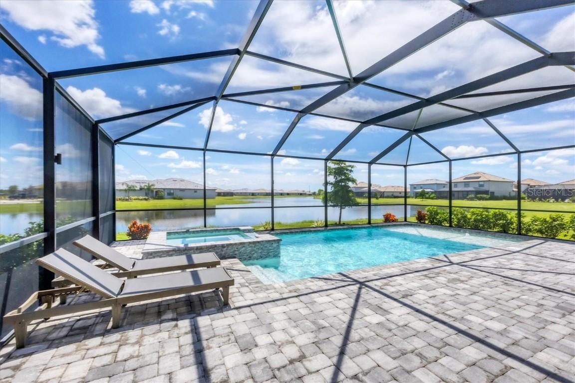 15530 Islandwalk Ave., Bradenton, FL 34211