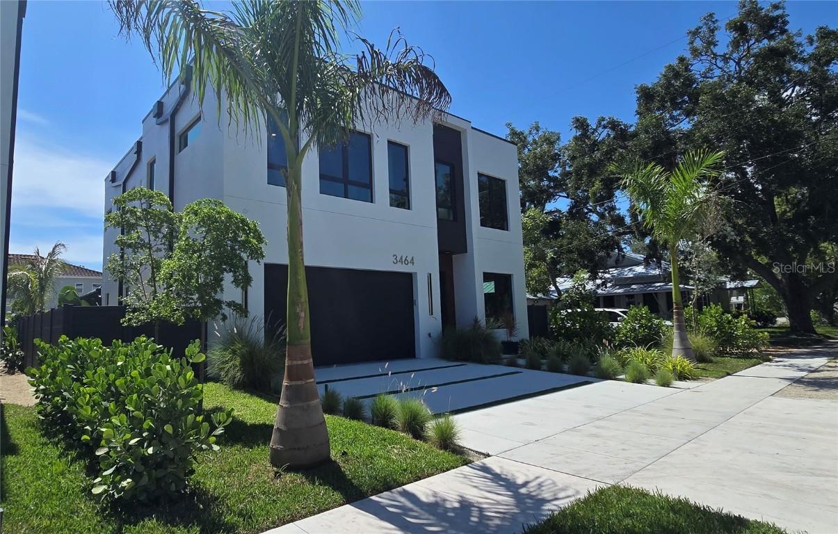 3464 Camino Real, Sarasota, FL 34239