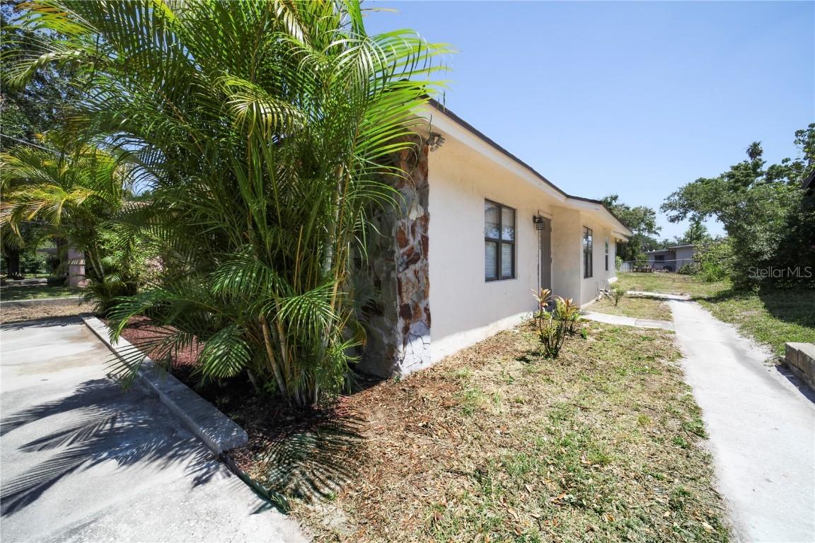 2500 Chilk Ave., Sarasota, FL 34234