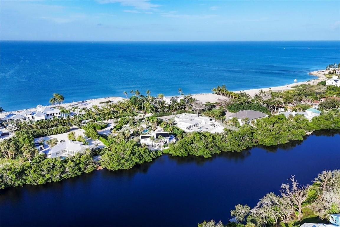 7665 Sanderling Rd., Sarasota, FL 34242