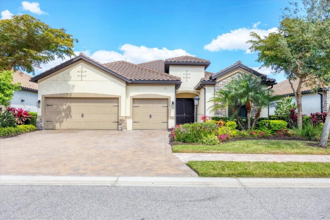 7020 Whittlebury Tr., Lakewood Ranch, FL 34202