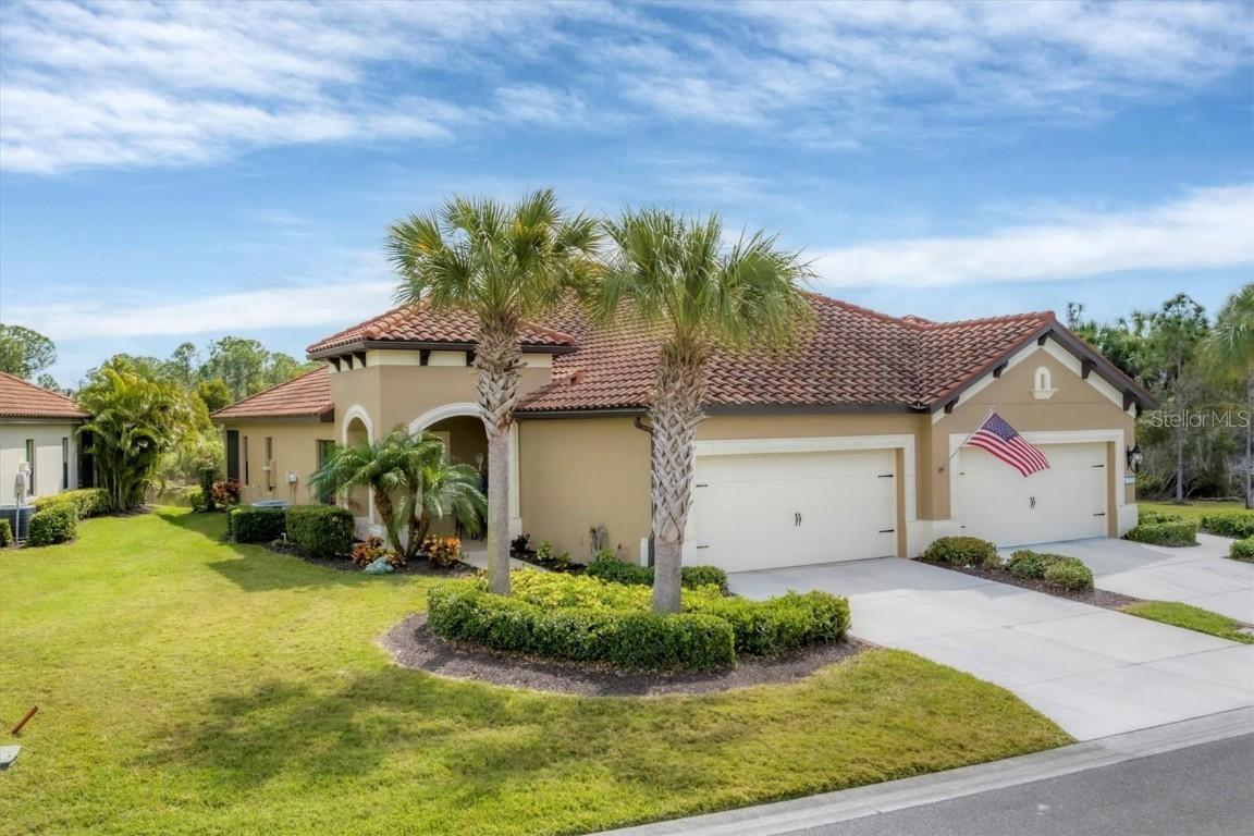 317 Acerno Dr., Nokomis, FL 34275