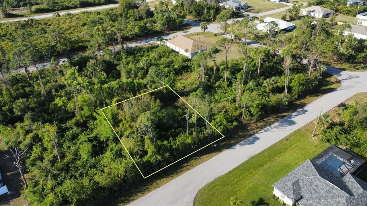 12419 Perrine Ave., Port Charlotte, FL 33981