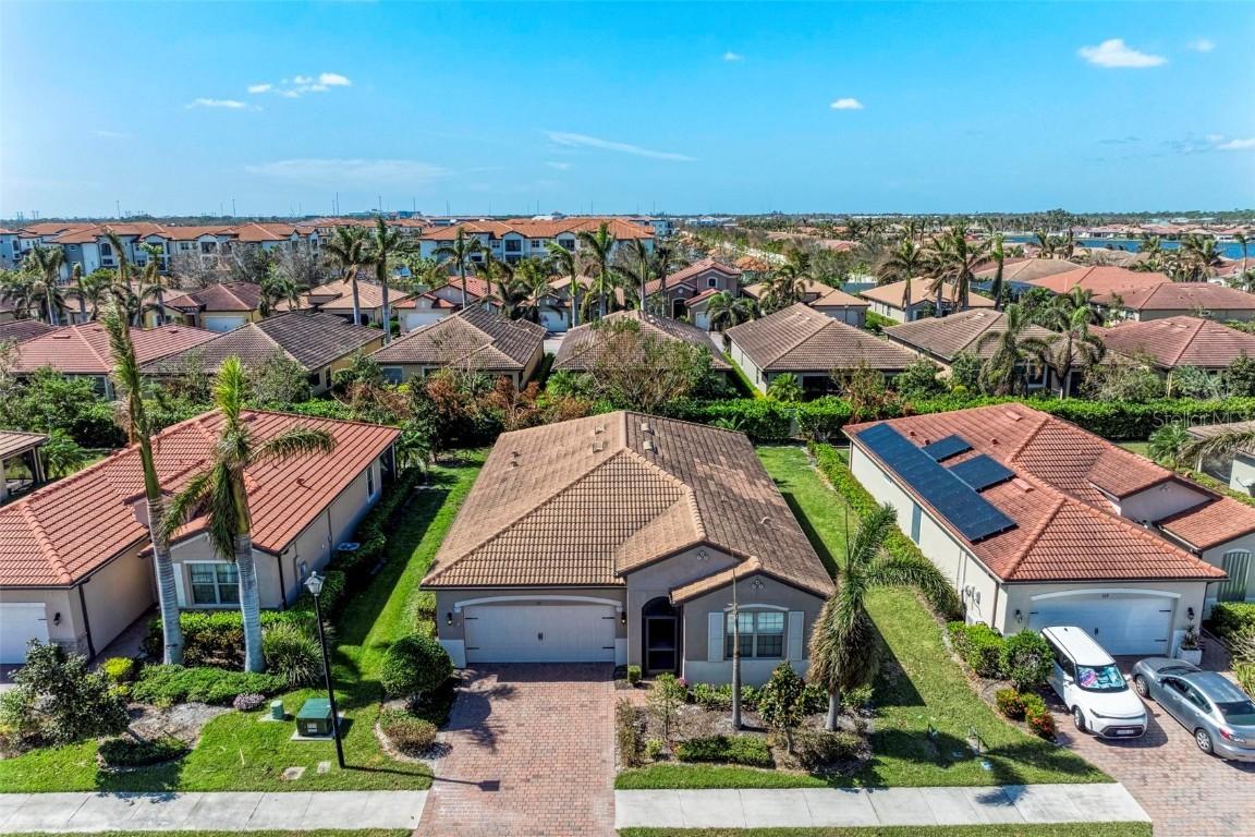 123 Pescador Pl., Nokomis, FL 34275
