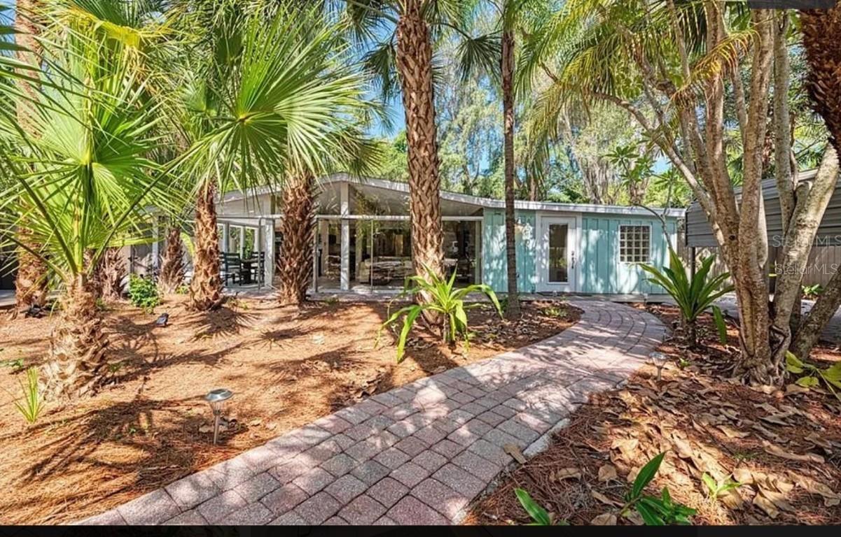 4510 Banan Pl., Sarasota, FL 34242