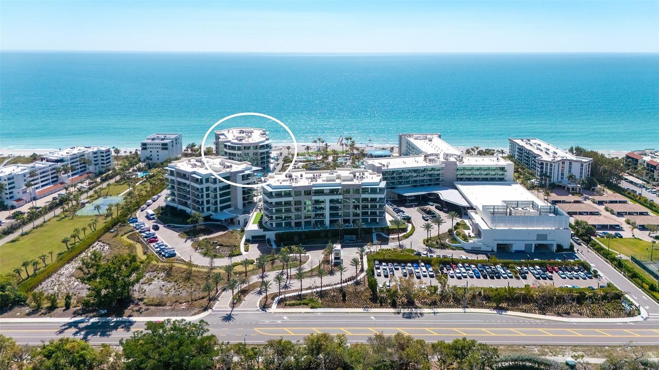 1561 Gulf Of Mexico Dr. #403, Longboat Key, FL 34228