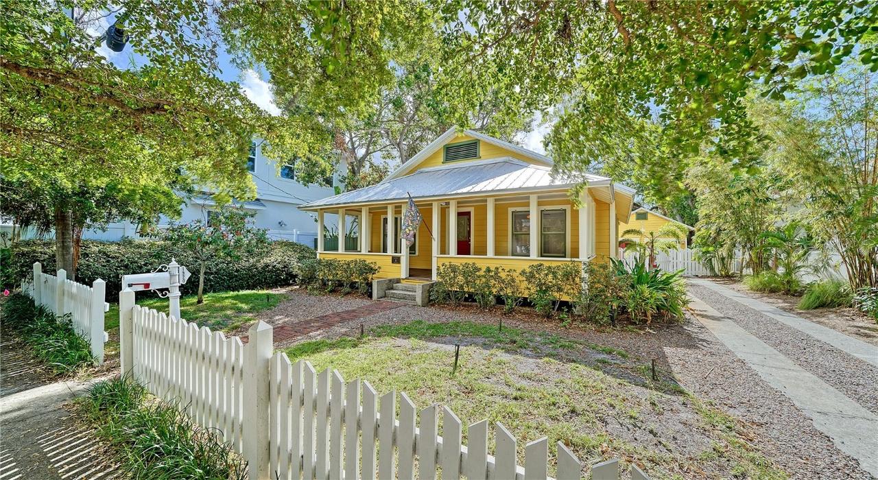 1920 Laurel St., Sarasota, FL 34236