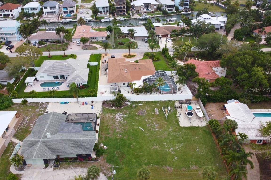 Southpointe Dr., Sarasota, FL 34231