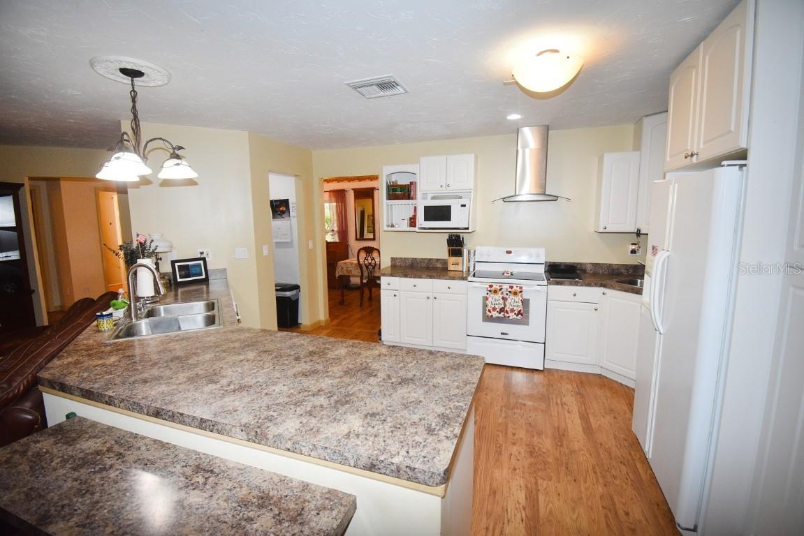 31730 Clay Gully Rd., Myakka City, FL 34251