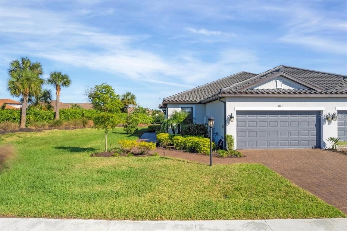 4705 Tortona Ct., Bradenton, FL 34211