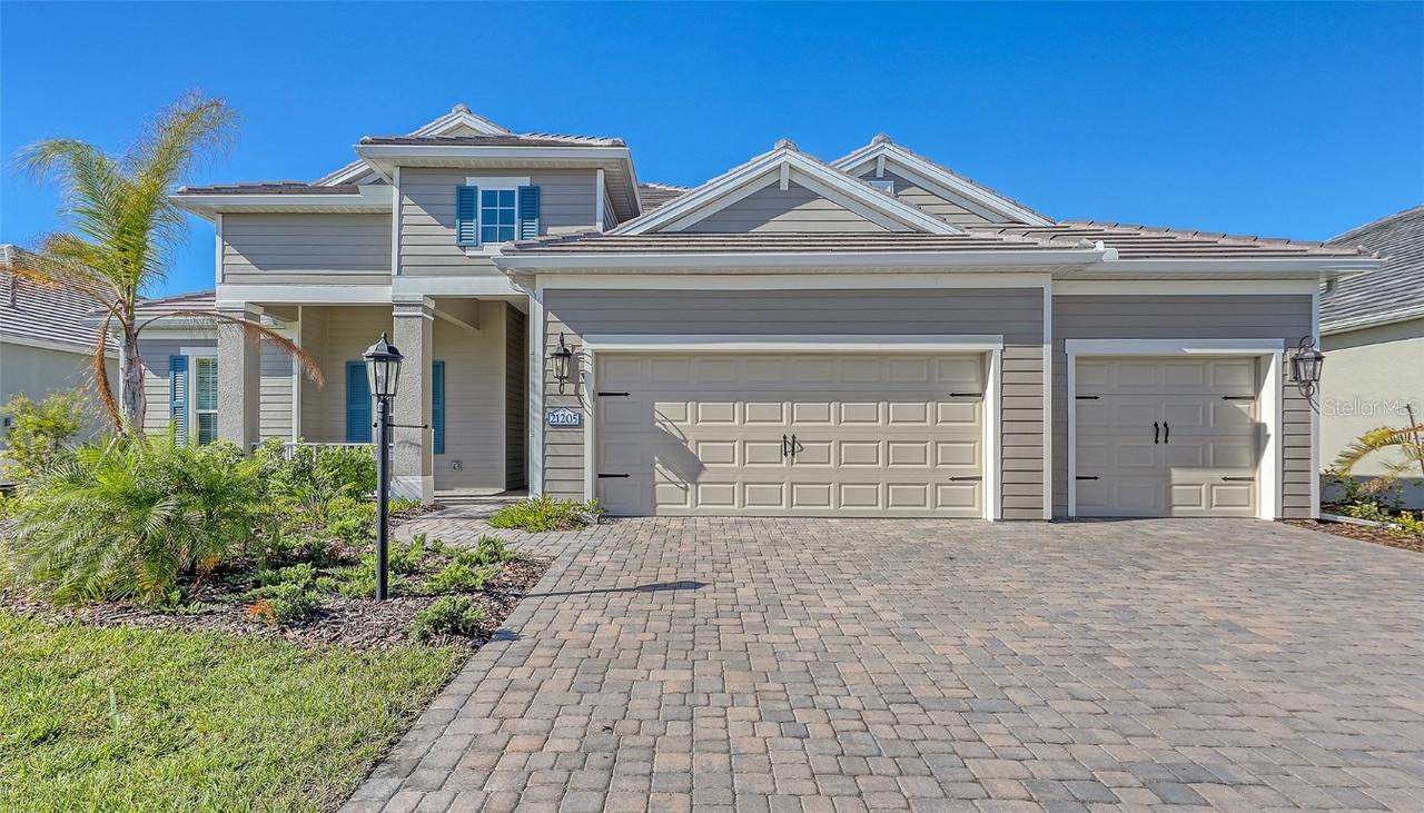 21205 Holmes Cir., Venice, FL 34293