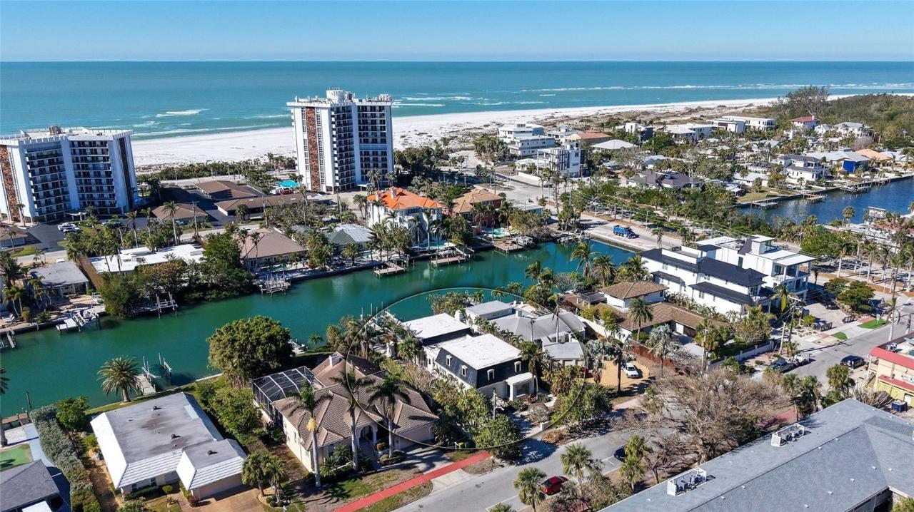 515 S Washington Dr., Sarasota, FL 34236