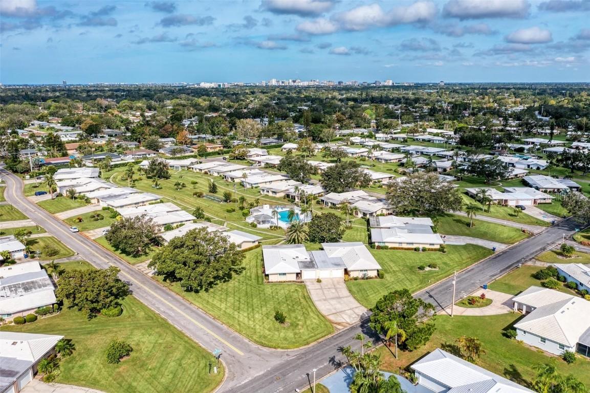 3430 Village Green Dr. #623, Sarasota, FL 34239
