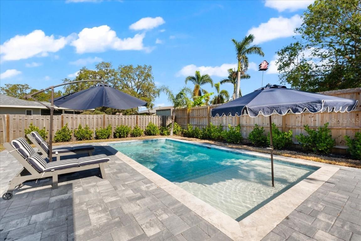 4317 Windemere Pl., Sarasota, FL 34231