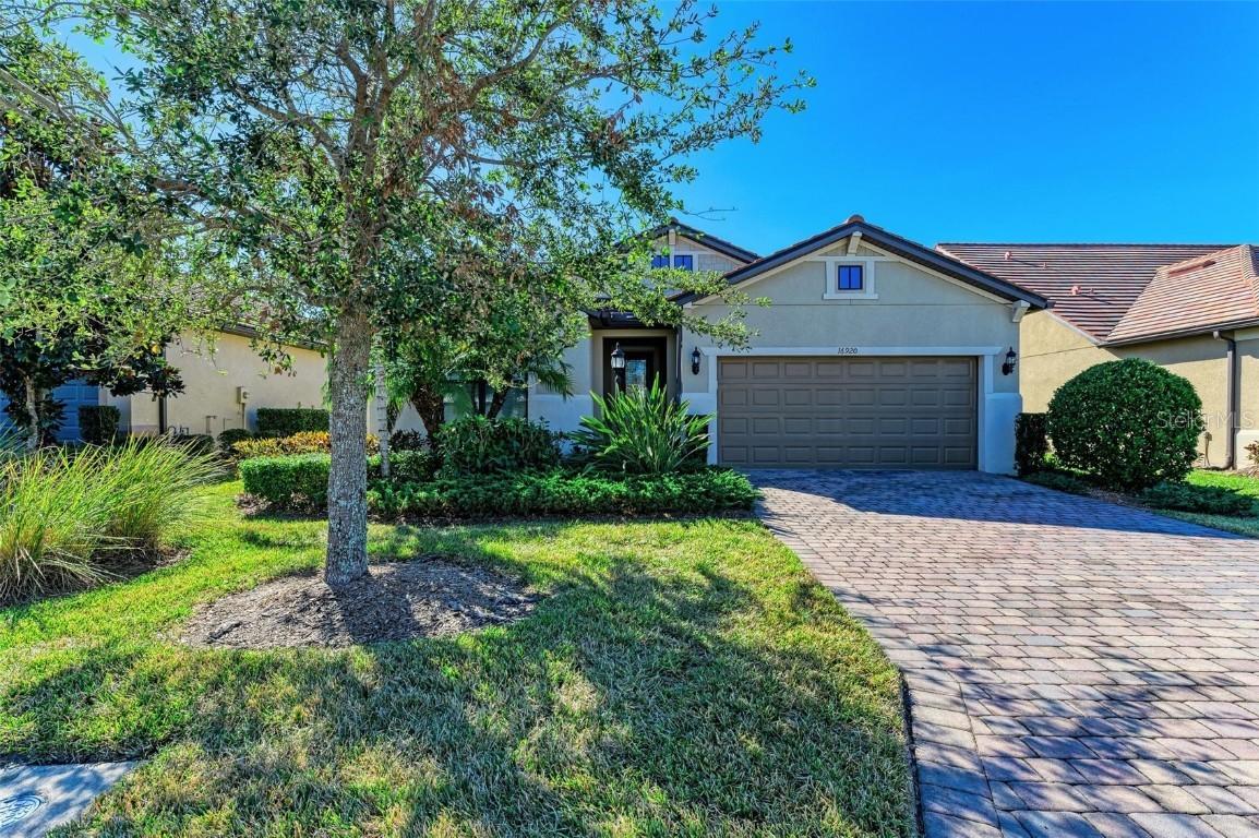 16920 Pelham Pl., Bradenton, FL 34202