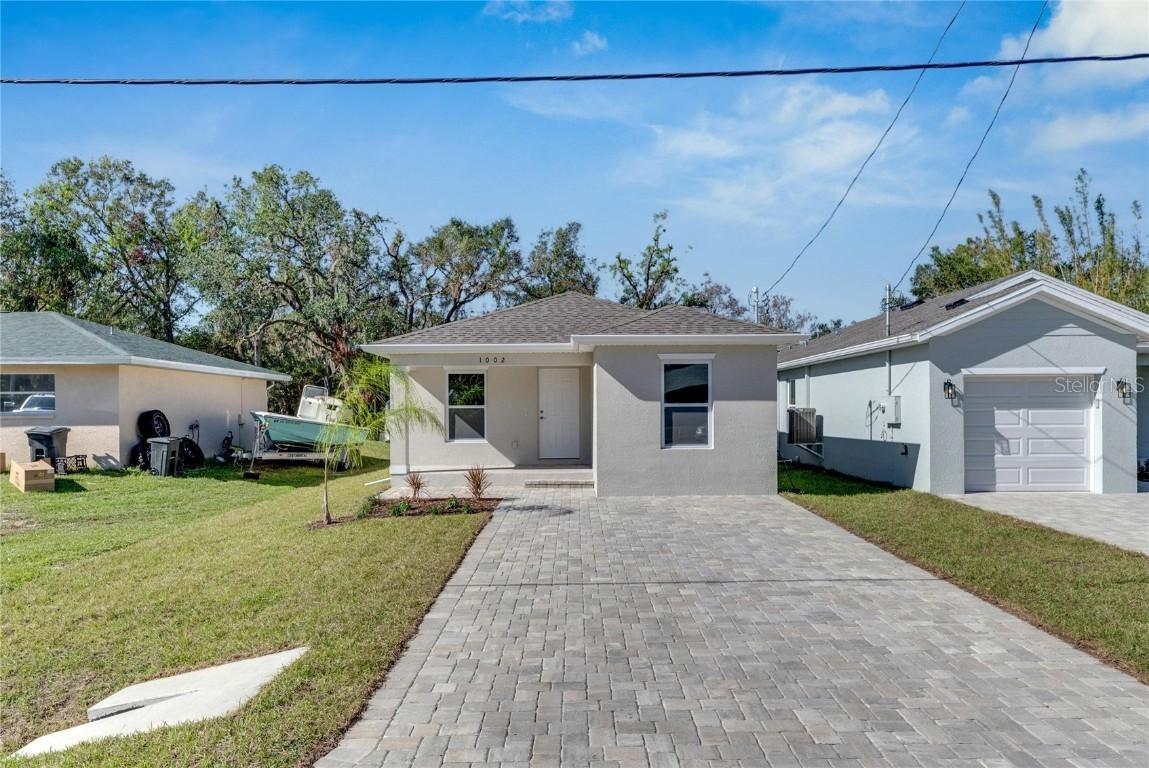 1002 Hagle Park Rd., Bradenton, FL 34212