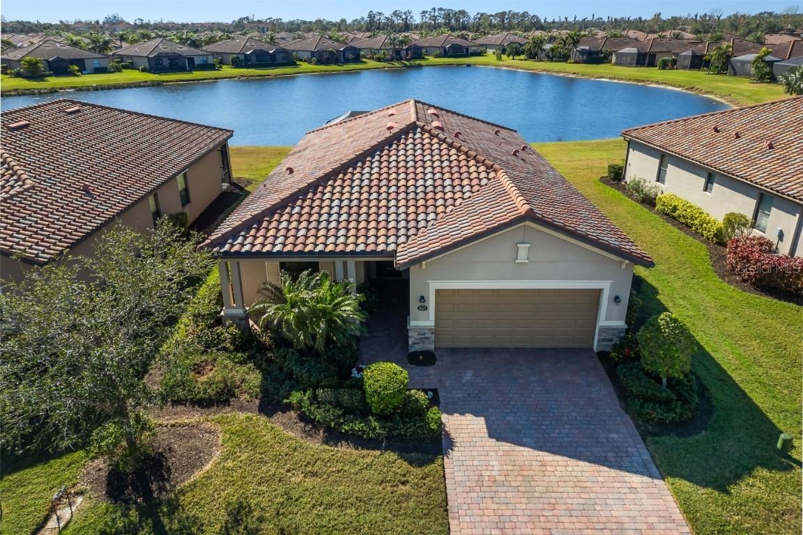 6517 Willowshire Way, Bradenton, FL 34212