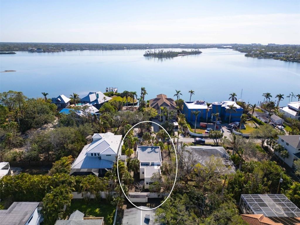 4189 Roberts Point Cir., Sarasota, FL 34242
