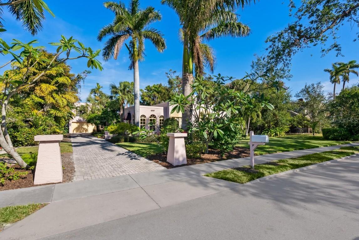 1839 Irving St., Sarasota, FL 34236