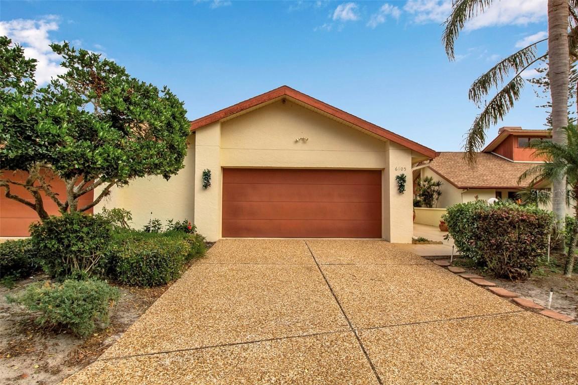 6105 Courtside Dr., Bradenton, FL 34210