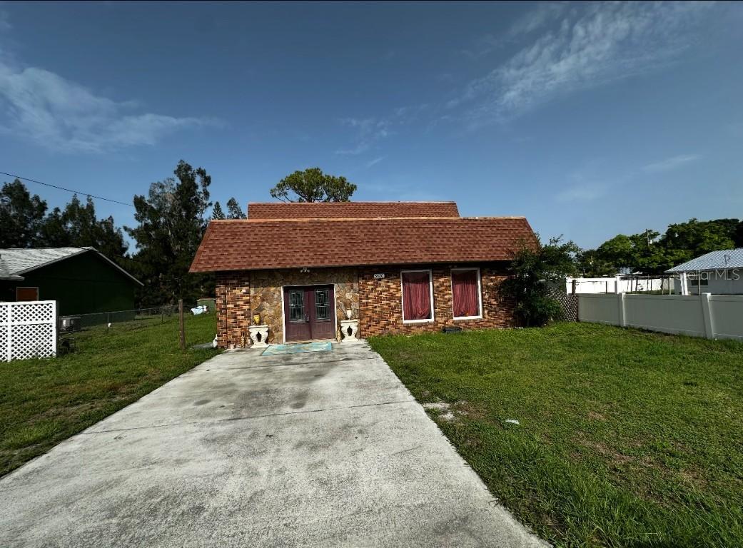 5630 3rd St., Bradenton, FL 34207