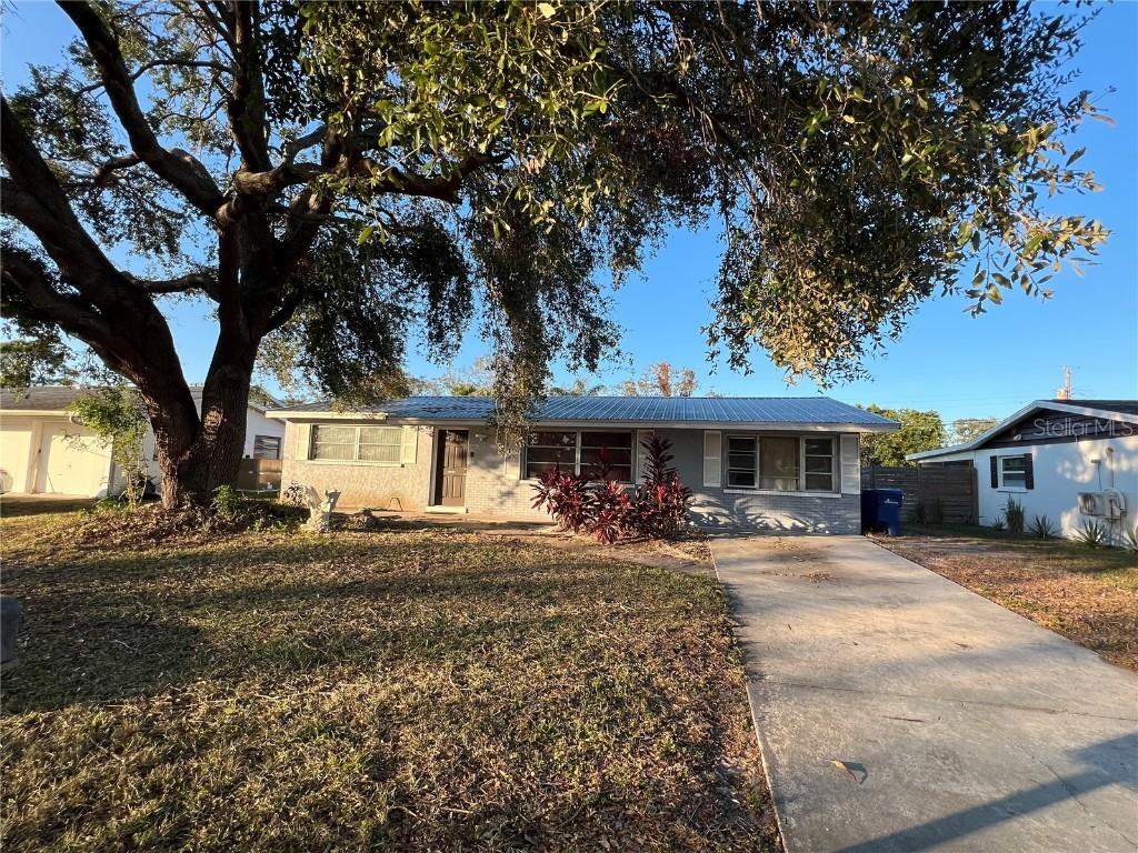 4951 Bell Meade Dr., Sarasota, FL 34232
