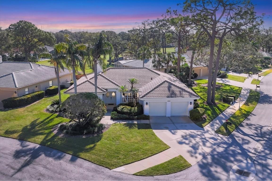 2960 Sandringham Pl., Sarasota, FL 34235