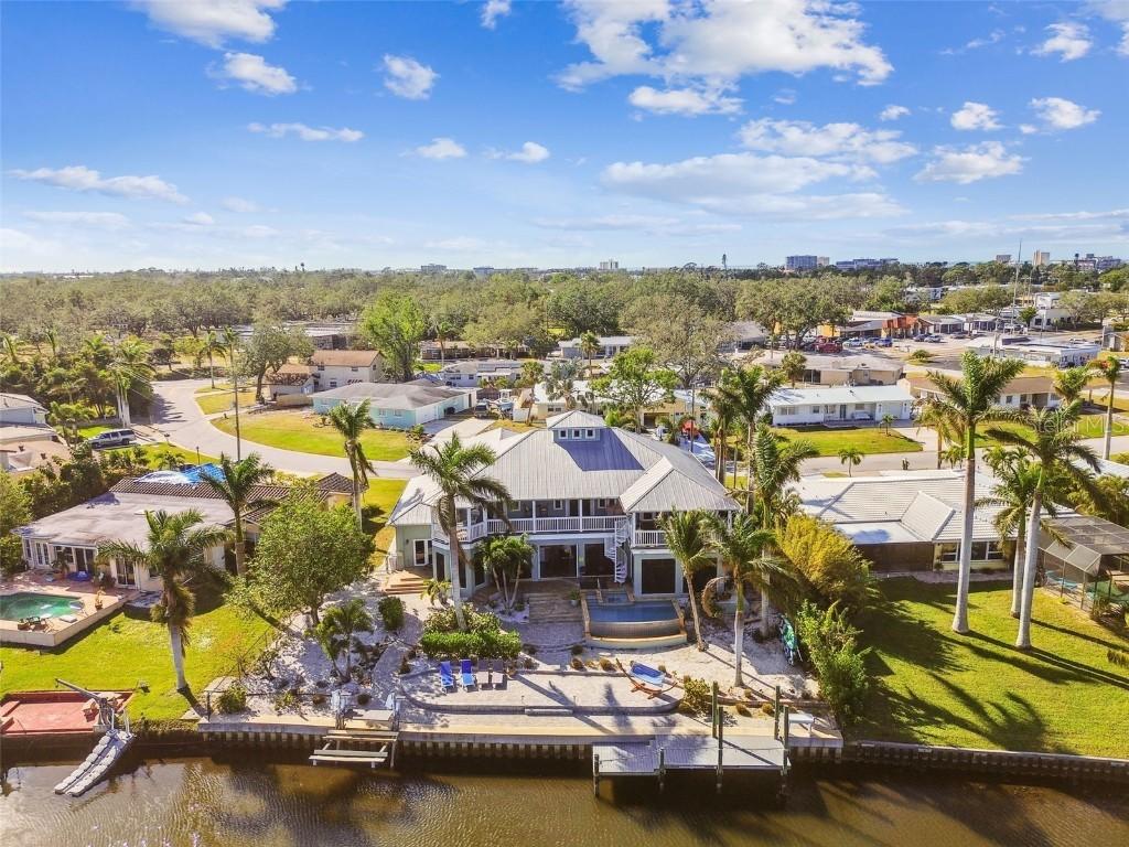 2127 Lusitania Dr., Sarasota, FL 34231