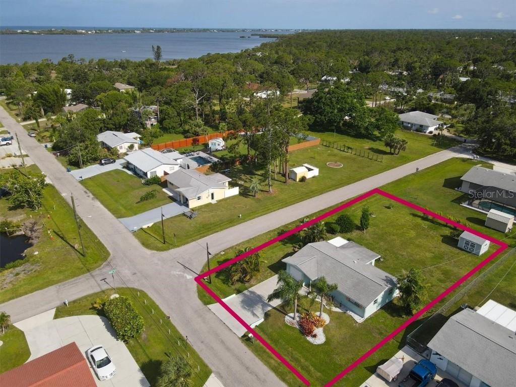 884 Stewart St., Englewood, FL 34223