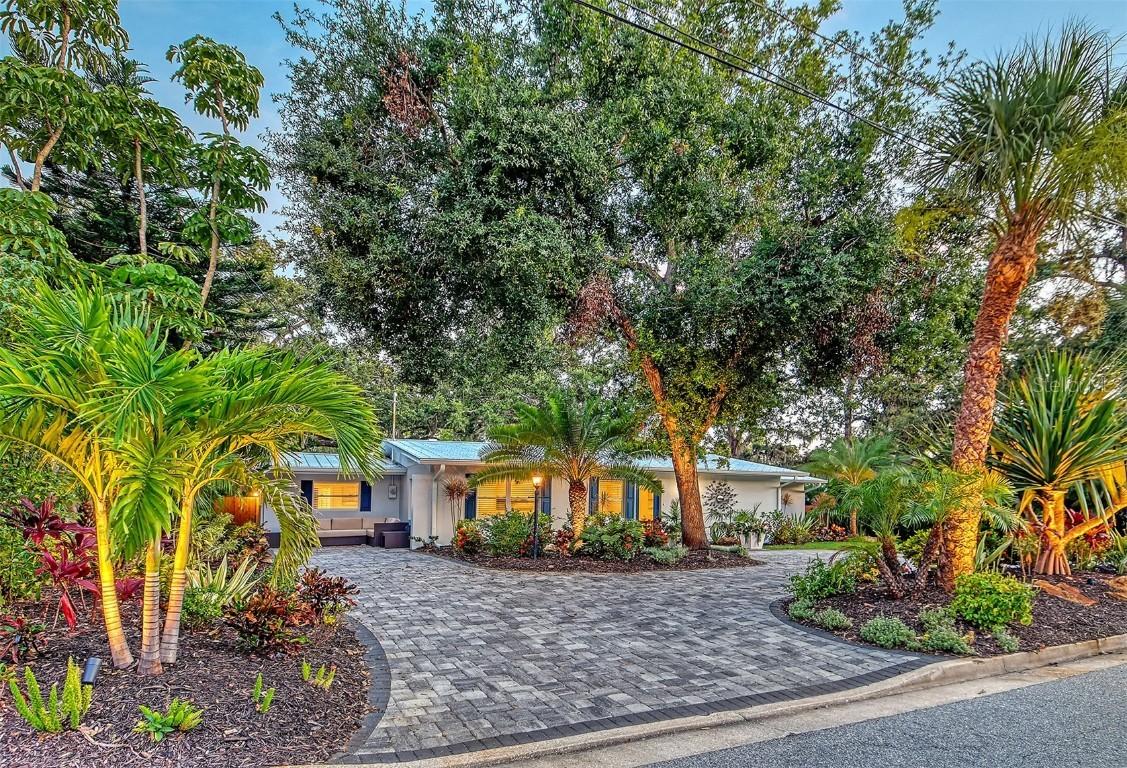 730 40th St., Sarasota, FL 34234