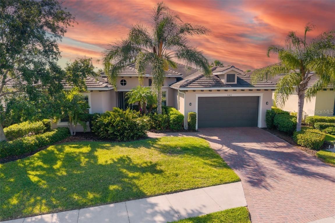 942 Preservation St., Bradenton, FL 34208