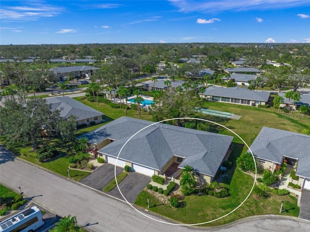 6946 W Country Club Dr., Sarasota, FL 34243