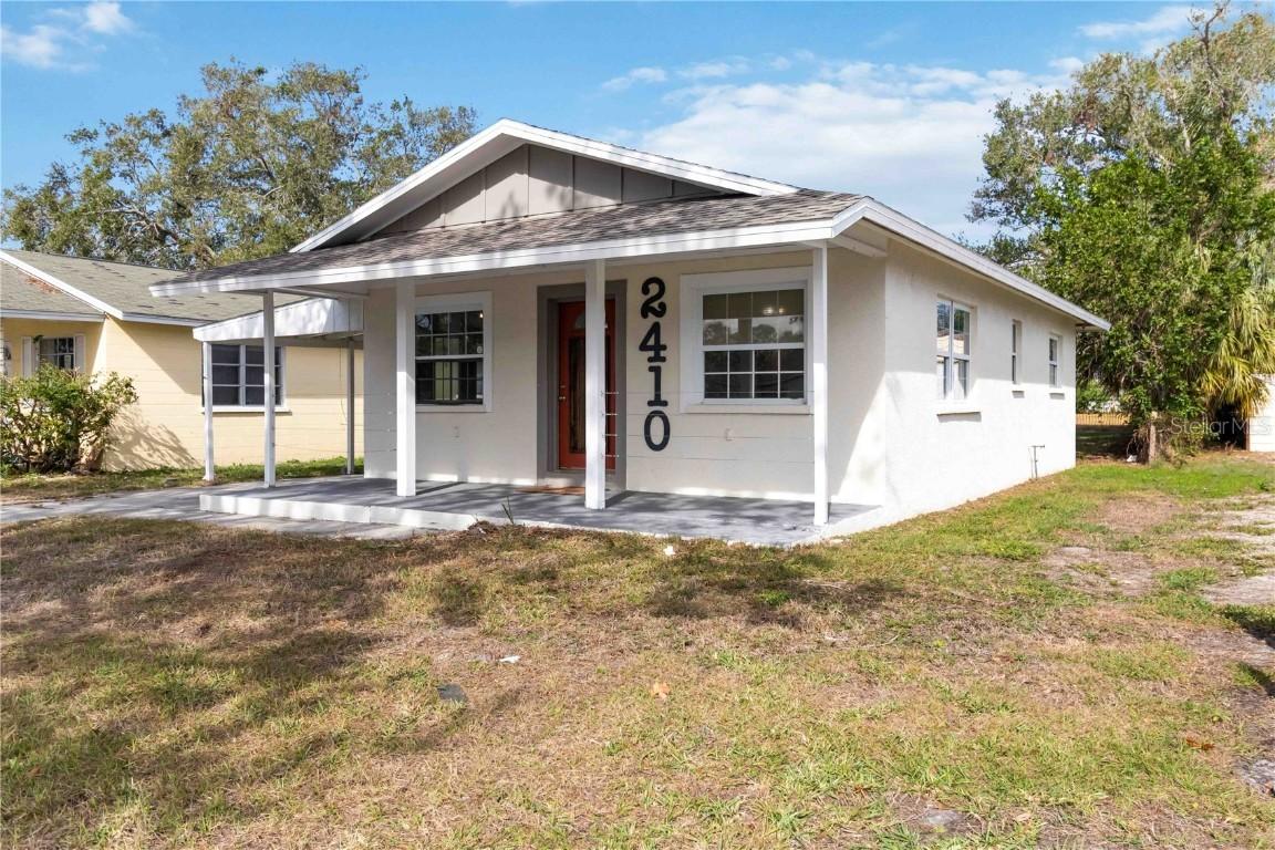 2410 13th St., Palmetto, FL 34221