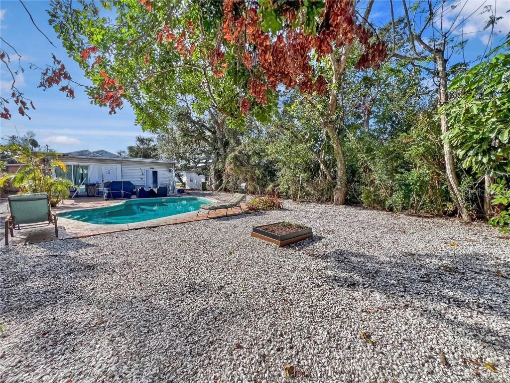 1003 Patterson Dr., Sarasota, FL 34234