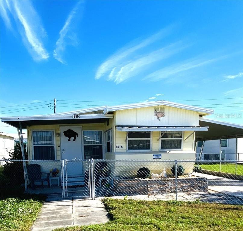 6515 Texas St., Bradenton, FL 34207