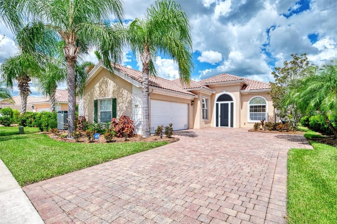 5835 Benevento Dr., Sarasota, FL 34238