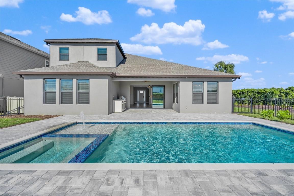 9511 Tequila Sunrise Dr., Sarasota, FL 34241