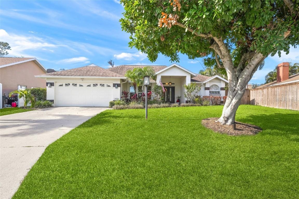 2426 Icecapade Dr., Sarasota, FL 34240
