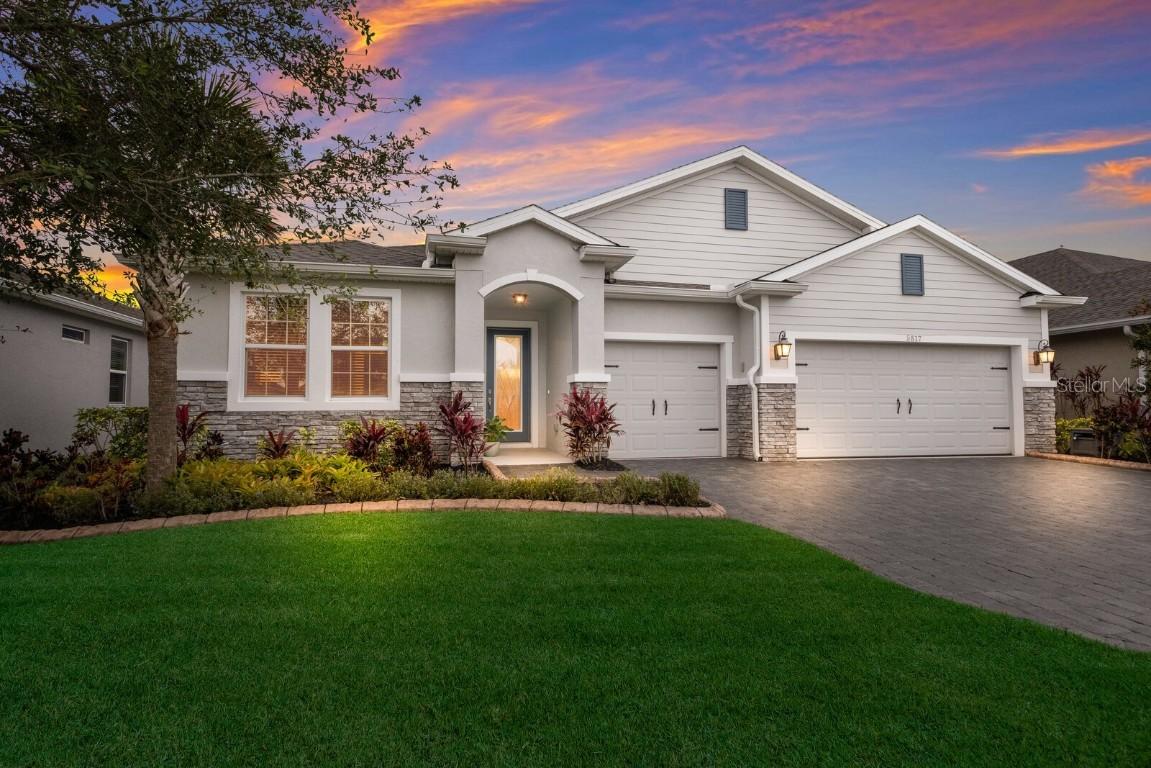 5817 Hevena Ct., Palmetto, FL 34221