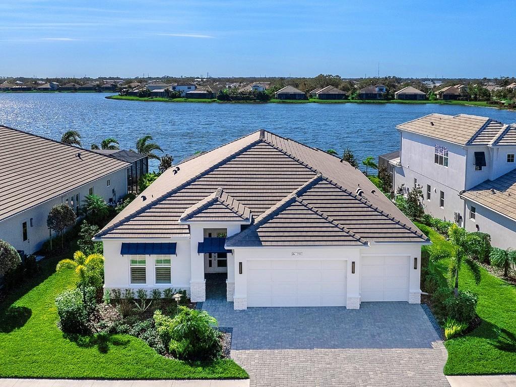 7917 Mainsail Ln., Sarasota, FL 34240