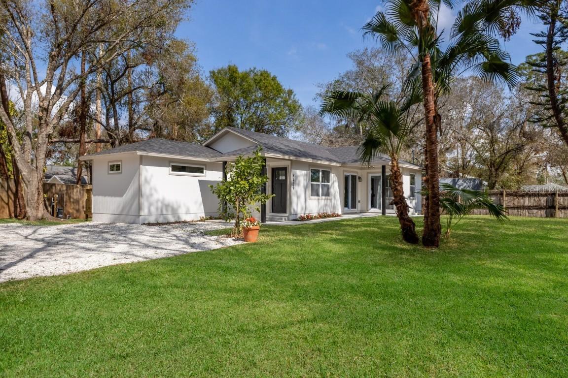 5429 Potter St., Sarasota, FL 34232