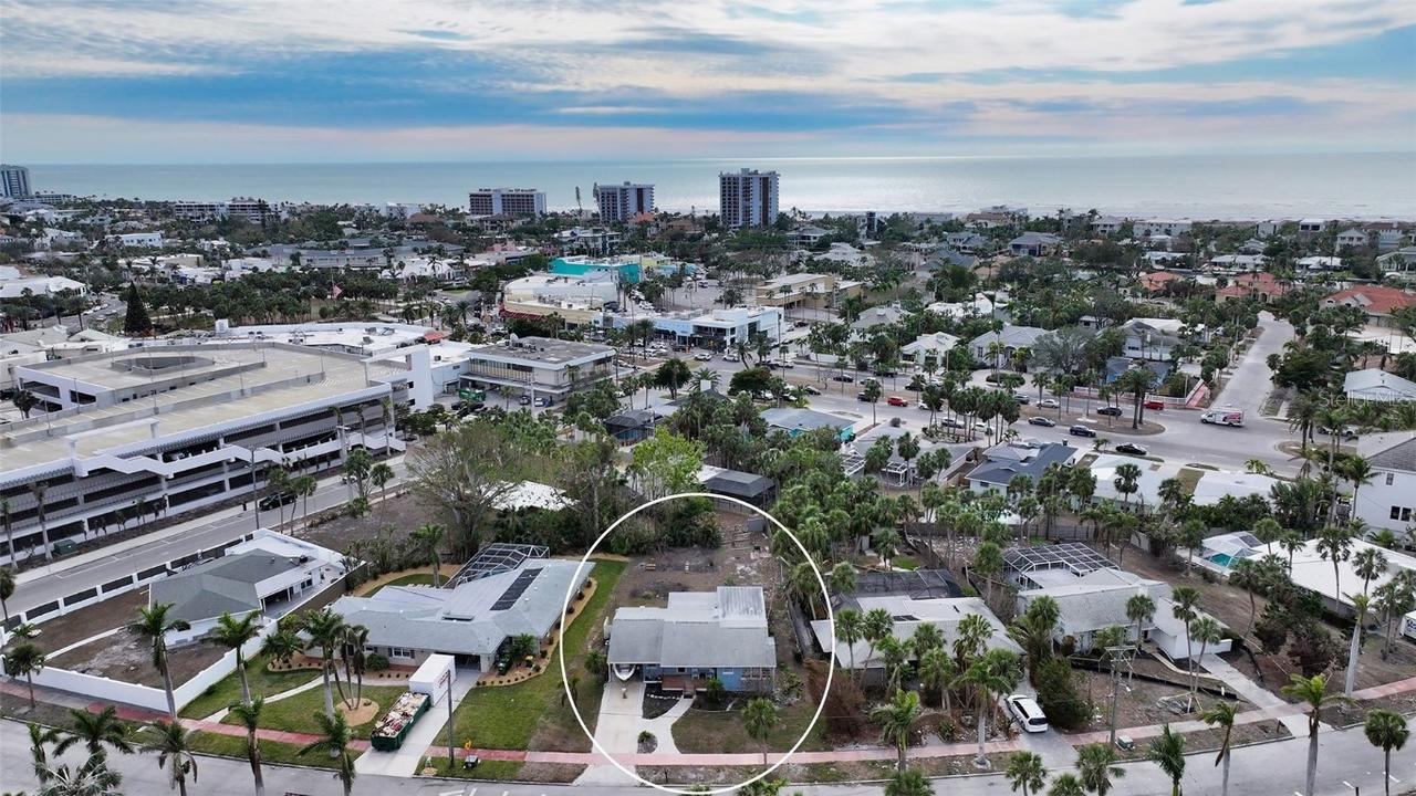 141 N Adams Dr., Sarasota, FL 34236