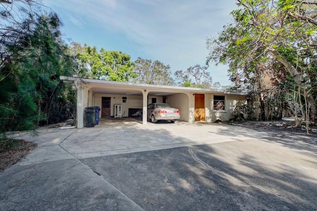 2501 Grand Cayman St., Sarasota, FL 34231