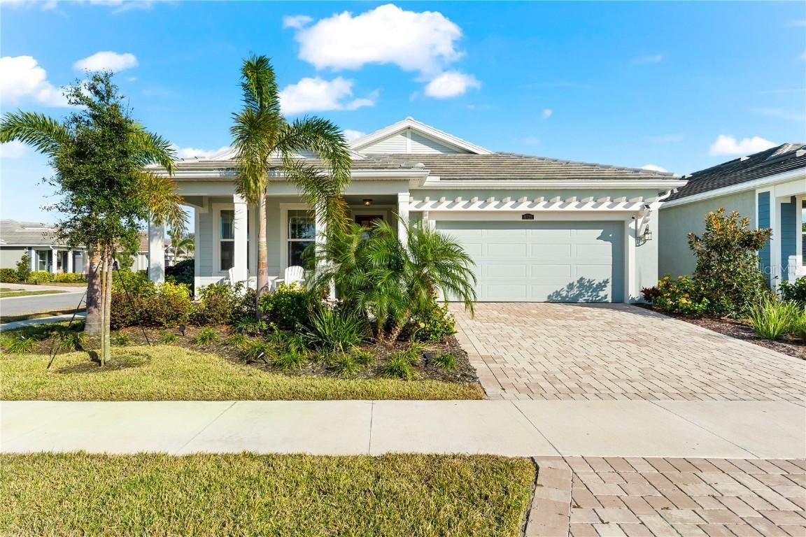 8725 Sundance Loop, Sarasota, FL 34238