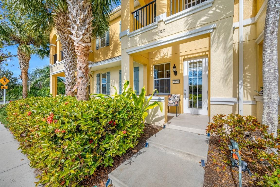 3810 82nd Avenue Cir. #102, Sarasota, FL 34243