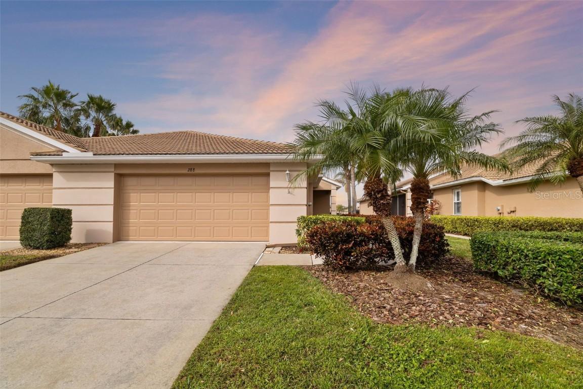 288 Fairway Isles Ln., Bradenton, FL 34212