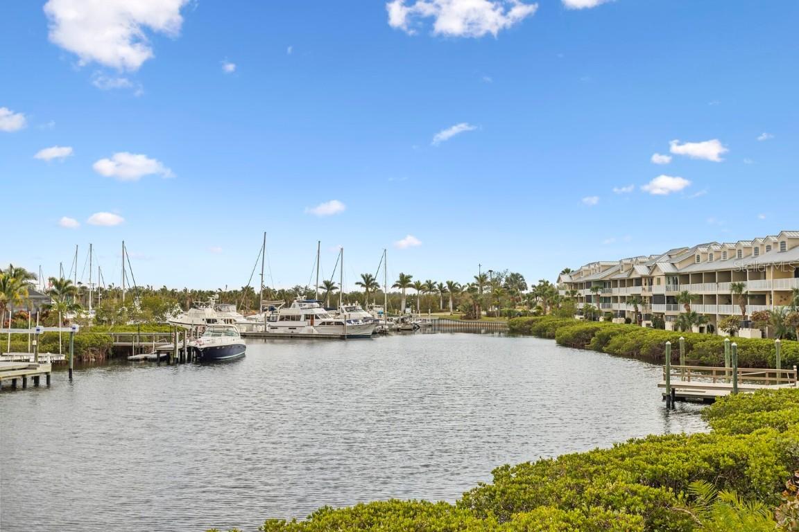 521 Bahia Beach Blvd., Ruskin, FL 33570