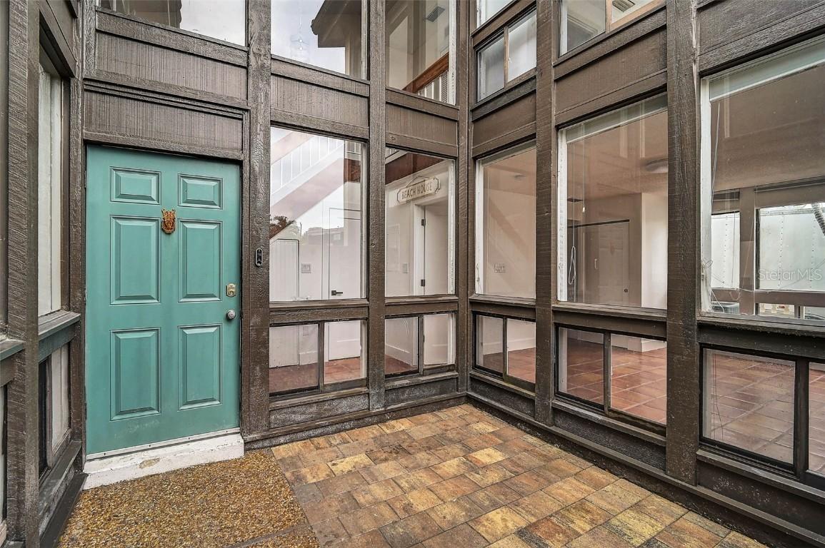 800 S Blvd Of Presidents #12, Sarasota, FL 34236